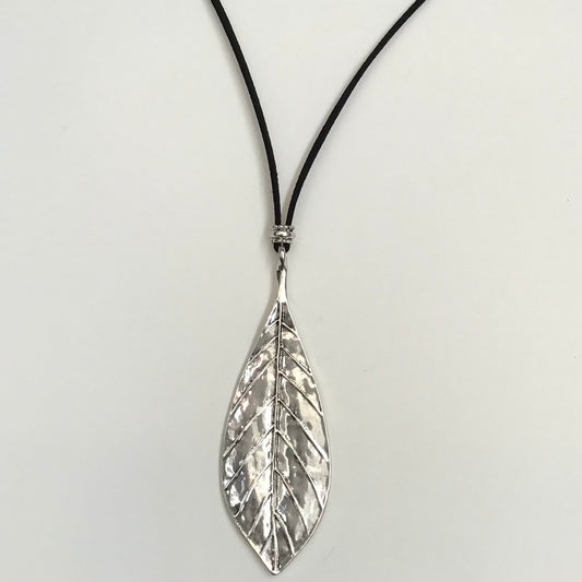 Carmel Fashion Necklace - Leaf